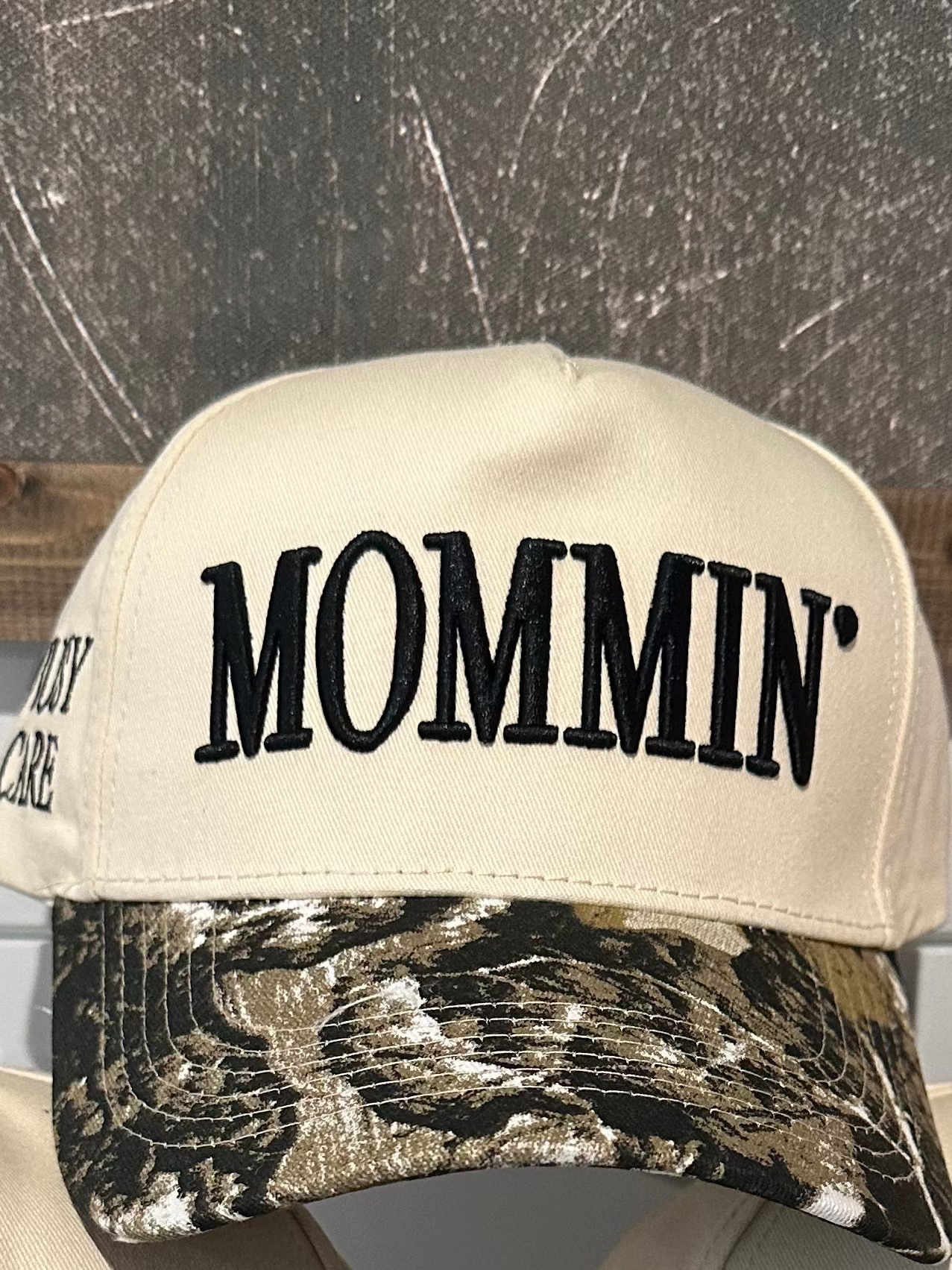 MOMMIN’® Hat – Choose Your Print